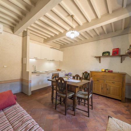 I Bei Ricordi - Historic Centre Apartment 6 อาเรซโซ ภายนอก รูปภาพ